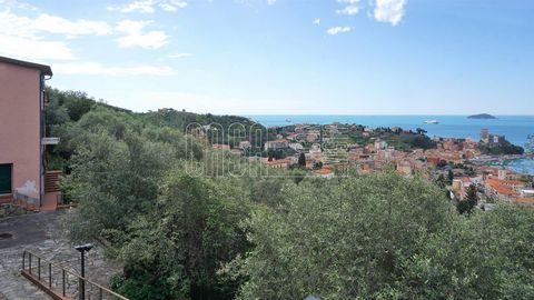 DESCRIPTION Located in a panoramic position overlooking the Gulf of Poets and a short distance from Lerici and the beaches, this villa has a large garden with both pedestrian and driveway access with many parking spaces. The property is surrounded by...