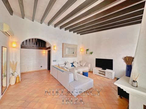 Spectacular building in Ibiza Dalt Vila Spectacular building in Ibiza Dalt Vila, completely private. This building offers unparalleled access to the urban and cultural life of Ibiza without sacrificing the privacy and exclusivity you are looking for....
