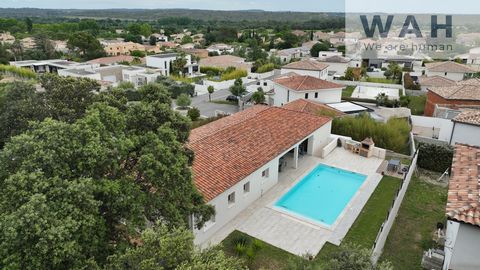 Exclusive -open inter-agency-, Edith offers you this magnificent 4-room VILLA on ONE LEVEL on GARAGE of 220m2 + T2 adjoining, located in SAINT-SERIES 25 minutes from Montpellier, Nîmes and the beaches. It is located in a residential area, with a domi...