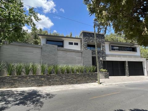 *Elegant Residence in San Pedro Garza Garcia* This exclusive contemporary style residence is located in Antigua Camino San Agustin n San Pedro Garza García, Nuevo León, offering a perfect combination of luxury, comfort and privileged location. *Key F...