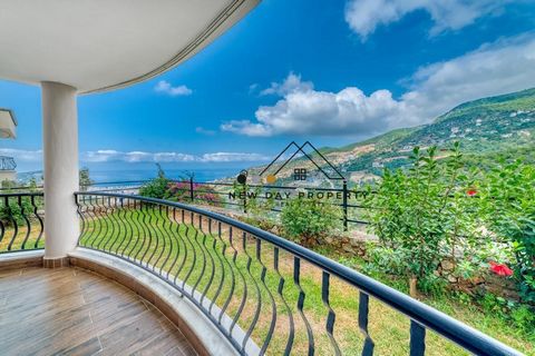 LUXURIOUS LIVING! AMAZING VIEW WITH GARDEN IN BEKTAS/ALANYA FOR SALE! Are you looking for a quiet and stylish life in nature and with a breathtaking view? Then you've come to the right place! This completely newly furnished apartment with garden acce...
