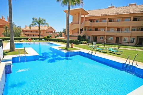 Welcome to this stunning apartment located in the prestigious Jardines de Santa Maria Golf urbanization, nestled in the heart of Marbella.Boasting advanced features and an unbeatable location, this property offers the epitome of luxury living. Situat...