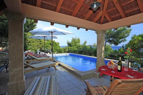 Charming first line villa with swimming pool on the island of Korčula, south side of the island, Potirna area. Villa has it's own boat mooring and private beach access.. Total surface is cca.130 sq.m. Land plot is cca. 380 sq.m. which is a garden ful...