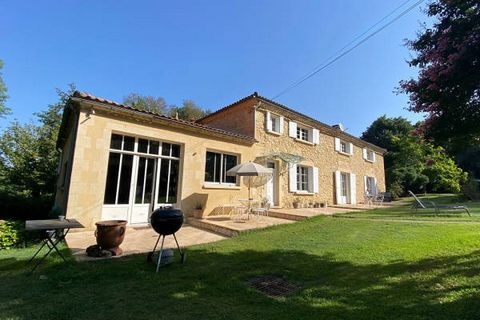 What a location, totally private and tranquil. This charming stone house has it all; a superb swimming pool and outdoor entertaining area, perfect for passing the time with friends and family, a large salon for entertaining all year round, a ground f...