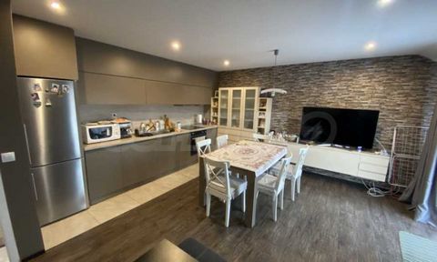 SUPRIMMO Agency: ... We present a new-build two-bedroom apartment in Bononia district of Bononia. Vidin. The apartment has a built-up area of 74.49 sq.m, distributed between an entrance hall, a kitchenette with a dining area and a living room, two be...