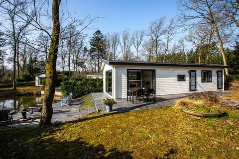 This detached chalet is located right on the park's pond. Through the large windows you nearly always have a view of it. The furnishings are modern and comfortable. The accommodation has two terraces, one directly out of the sliding doors and one on ...