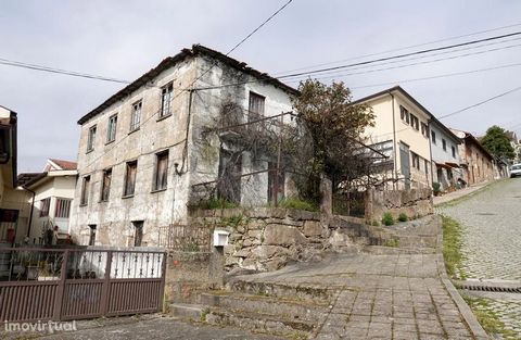 In the center of the village of Vidago, two stone villas for restoration (two articles). One villa has two floors and a total construction area of 134 m2 and another has three floors and a construction area of 222 m2. Good sun exposure and two fronts...