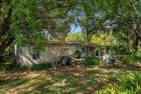 Location, Location, Location. 1.6 Acres of land with NO HOA on a tranquil cul-de sac. 2 Bedroom, 1 bathroom mobile home with tons of potential and privacy. Fixer upper being sold AS IS. This lot is perfect for gardening or adding your own shed. All F...