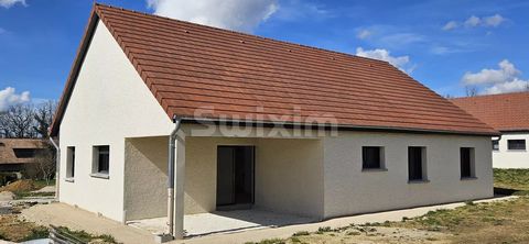 REF 18649 LG - BELMONT - On the edge of the Foret de Chaux and 15 minutes from the center of DOLE, new single storey pavilion at the end of construction delivered for May 2024. Composed of 3 bedrooms, bathroom, toilet, equipped kitchen opening onto a...