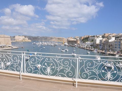 Stunning Seafront Duplex Penthouse with views of bay sea and fortifications. Accommodation comprises elevator which accesses a communal landing as well as private access into the duplex. On the first level there is a double bedroom with large walk in...