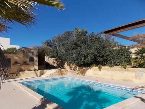 This traditional Gozo farmhouse styled as an old hunting lodge is located on the ridge of Xaghra having fabulous views of the valley down towards Marsalforn and the sea. Standing within 1200 Sqm of land the property is built over 2 floors and offers ...