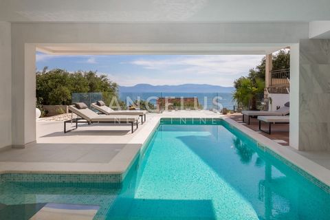 Angelus real estate presents you a luxurious villa with an open view of the sea and islands. The villa is located in Podaca, a quiet settlement located on the southern part of the Makarska coast. It is the area that combines natural beauty and cultur...