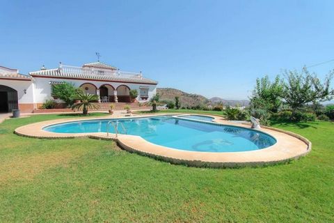 This IMPRESSIVE property with 360 degree panoramic views. . Spacious Property . Good Communication Links . Possible BUSINESS opportunity . TRADITIONAL Spanish Environment . PRIVACY . Large Storage Room of over 300m2 The main house entrance up the ste...