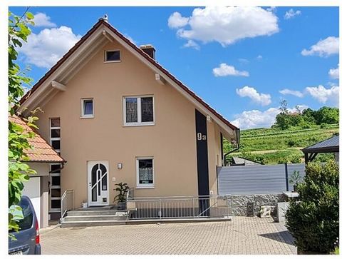 It is a very bright basement apartment that is pleasantly cool in summer and is located on the outskirts of the town surrounded by meadows and vines.