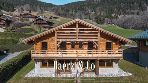 Nestled in the Alps, in Megève, with panoramic views of Mont Blanc, this newly built half-chalet offers an ideal exposure to the East, South, and West, bathing each room in natural light. This exceptional property, sold furnished, features meticulous...
