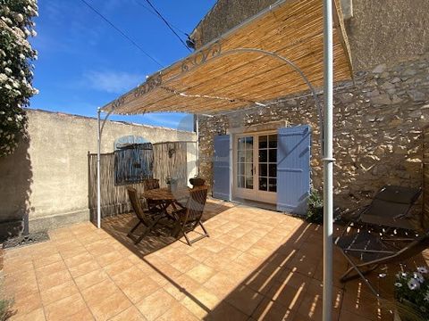 VAISON LA ROMAINE REGION - EXCLUSIVITY Virtual tour available on our website. Character and charm define this delightful house offering a large terrace with a magnificent view of Mont Ventoux, as well as a private garden area. This charming property ...