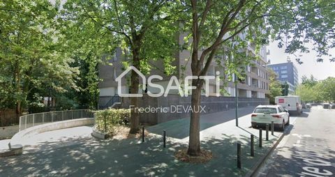 ***VERY GREAT OPPORTUNITY*** This parking space is ideally located in a secure residence, 100m from Lille-Europe train station With this parking space, you will no longer have to search through crowded city streets. You will benefit from additional c...