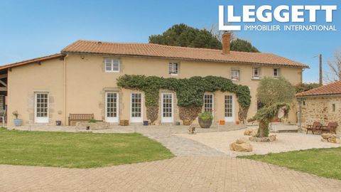 A28299DTH79 - This substantial and beautifully renovated property set in just under 2 acres of grounds is full of character whilst offering the best in modern convenience. Day to day amenities are available in nearby Saint-Aubin-le-Cloud which has a ...