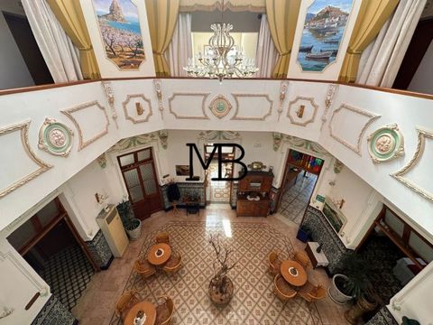 Beautiful hotel in the centre of Parcent. It has 8 rooms, all on the first floor. Beautifully decorated and a very large entrance hall with typical Spanish decoration. It also has a beautiful, large, fully-equipped kitchen. A dining room with capacit...