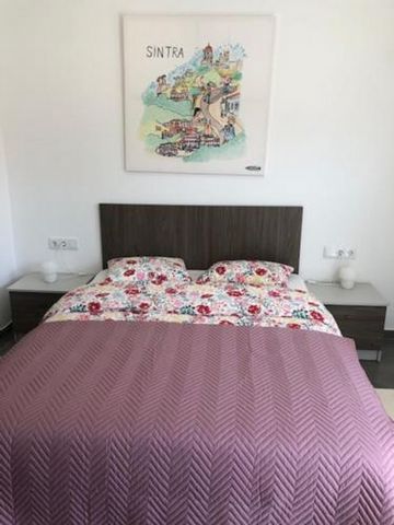 This double room has air conditioning, a closet and a private bathroom with a shower and a hairdryer. The room features tiled floors, heating, a flat-screen TV and a view of a quiet street. This unit provides 1 bed. ---------- Casa Sónia offers air-c...
