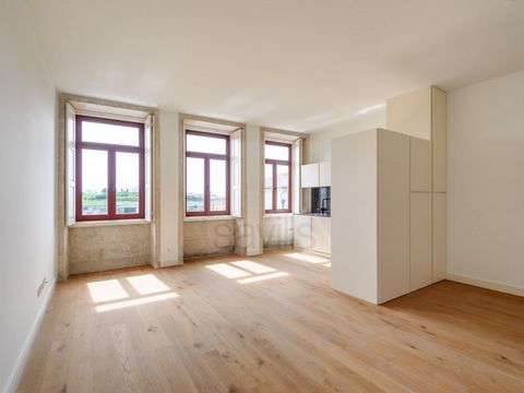 Studio apartment on Rua de São Victor comprising entrance hall, open-plan living/dining room and kitchen and a bathroom. This flat is part of the new São Victor project, located in one of the most typical areas of the city of Porto - Fontaínhas. It c...