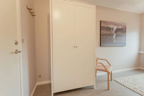 Entdecken Sie die perfekte Unterkunft im Herzen von Tórshavn auf den Färöer-Inseln, in diesen komfortablen Mietzimmern in Tórsgøsta. Die Zimmer sind ideal für Reisende, die Komfort und Erschwinglichkeit suchen. Sie bieten eine Gemeinschaftsküche und ...