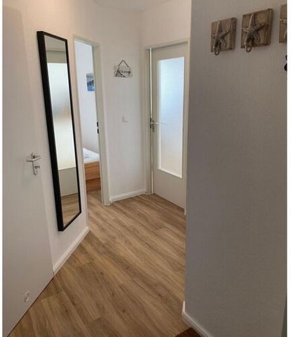 Our modern and comfortably furnished holiday apartment is on the first floor and can be reached via the staircase or the elevator. It was renovated in 2020 to accommodate allergy sufferers. The bright living room with dining area and kitchenette invi...