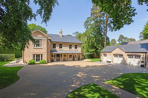 A most impressive six-bedroom residence arranged over four floors, the home is a stunning executive home offering immaculately presented accommodation and a glorious setting amongst woodland in a semi-rural yet very well-connected area. Constructed i...