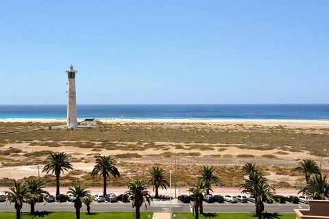 Deze prachtige appartementen liggen op een steenworp afstand van het prachtige Playa del Matorral in Morro Jable en bieden een adembenemend uitzicht op zee en moderne gemakken. Elke unit beschikt over een ruim terras, een slaapkamer met drie eenperso...