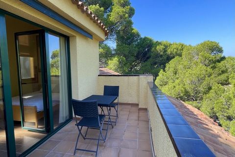 Benvinguts a la nostra encantadora casa de lloguer turístic a Sa Punta, Begur, un racó de paradís a la Costa Brava. Aquesta magnífica casa mediterrània ofereix tot el que necessites per gaudir d'unes vacances inoblidables. Ubicació privilegiada: Situ...