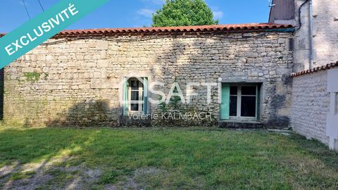 Située à Boutiers-Saint-Trojan, cette ensemble immobilier bénéficie d'un emplacement privilégié offrant un cadre de vie paisible à ses habitants. Ce charmant village est réputé pour sa tranquillité et son atmosphère conviviale, tout en restant à prox...