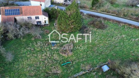 Située à Lapeyrouse (63700), cette propriété offre le charme et la tranquillité d'un cadre rural tout en étant à proximité des commodités. Nichée dans un environnement paisible, la ville est appréciée pour son atmosphère chaleureuse et son accès faci...