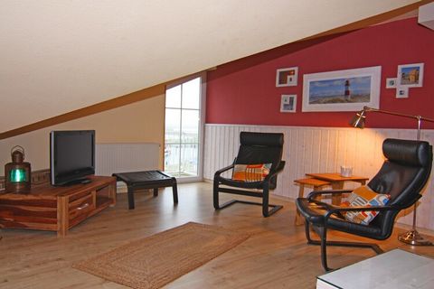 Moderne kleine Ferienwohnung im idyllischen Seglerhafen Orth im 2. Obergeschoss mit herrlichem Blick (Balkon) in den Yachthafen. Die Wohnung ist komplett mit Fliesen und Laminat ausgestattet und sehr gemütlich und ansprechend eingerichtet. Sie hat ei...