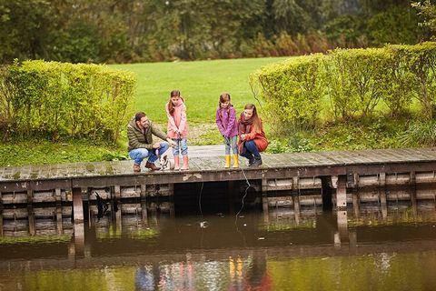 Dieses charmante, freistehende Ferienhaus in Zeeland bietet einen komfortablen und erholsamen Aufenthalt für bis zu 6 Gäste. Das gemütlich eingerichtete und voll ausgestattete Haus bietet alles, was Sie für einen unvergesslichen Urlaub brauchen. Die ...