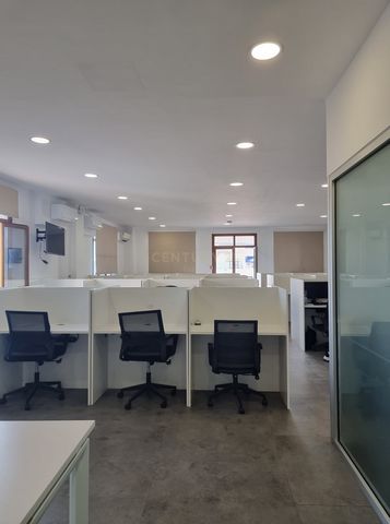 This office space for rent in Agios Athanasios, Cyprus, spans an expansive 517.27 sq.m. within a residential setting. Boasting a coveted energy efficiency certification of A, this property exemplifies sustainable design and operational excellence. Th...