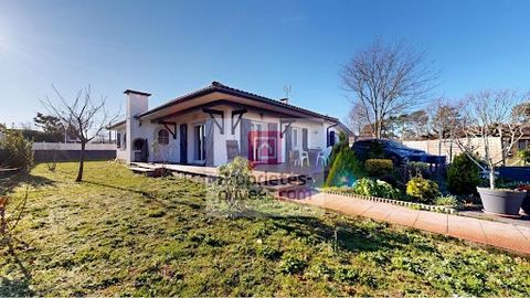 (Visite virtuelle 3D disponible après 1er contact) Propriétés-Privées est ravi de vous présenter cette belle maison familiale de plain-pied d'une superficie de 118m². A quelques minutes du centre-ville d'Andernos-les-Bains en vélo ou en voiture, dans...