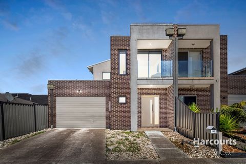 Modern bright, well designed and centrally located, this home will delight you. Positioned only a short walk to the local shopping precinct, playground and sporting reserves and a short drive to both the Roxburgh Park and Craigieburn Shopping centres...