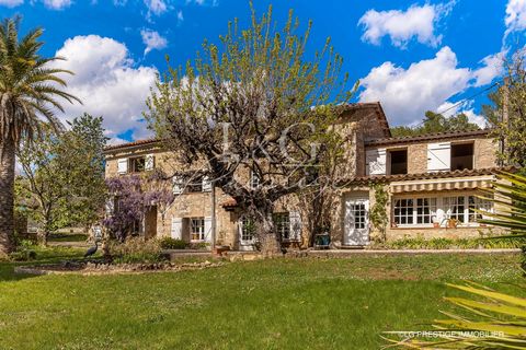 For sale in your agency LG Prestige immobilier, Authentic stone farmhouse. This magnificent 17th-century Mas, steeped in history, offers exceptional potential for lovers of character and authenticity. Set in over 1.5 hectares of land planted with oli...