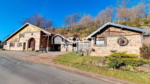 Découvrez cette superbe ferme rénovée de 158 m² située dans un environnement paisible avec un terrain clos et une terrasse exposée plein sud. Dès votre arrivée, laissez-vous séduire par ses pierres apparentes et son charme unique. Au rez-de-chaussée ...