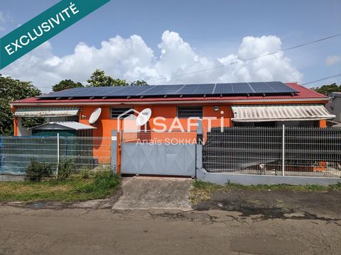 Anaïs SOKKAN exclusively presents this real estate complex in Le Lamentin, consisting of two adjoining 47m² 1-bedroom houses. Located in the neighborhood called Pelletier, just 10 minutes from downtown and several industrial areas in Le Lamentin, eac...