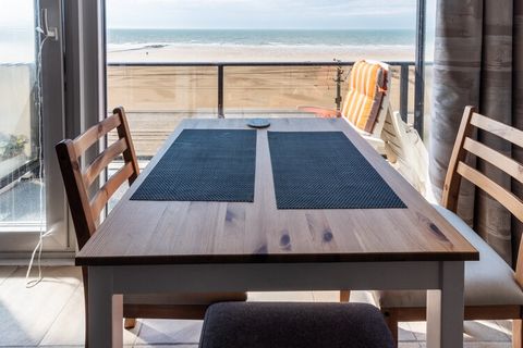 Genießen Sie dieses Studio-Apartment in Oostende, Belgien, das es zu einem großartigen Ort für Strandliebhaber macht, wenn Sie den atemberaubenden Meerblick bewundern. Es ist eine ausgezeichnete Wahl für ein Paar, das einen Strandurlaub sucht. Das Ze...