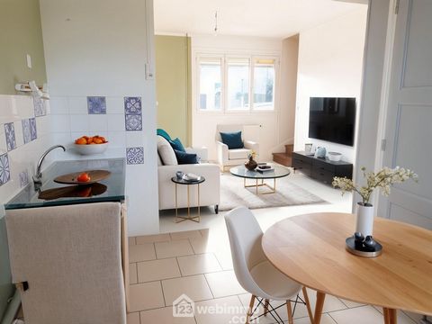 Votre agence 123webimmo l'immobilier au meilleur prix vous présente : Sotteville-lès-Rouen / Au calme, sur une parcelle plate arborée de 230 m², maison de 59 m² jumelée d'un côté disposant d'un garage indépendant. Elle comprend : entrée, pièce à vivr...