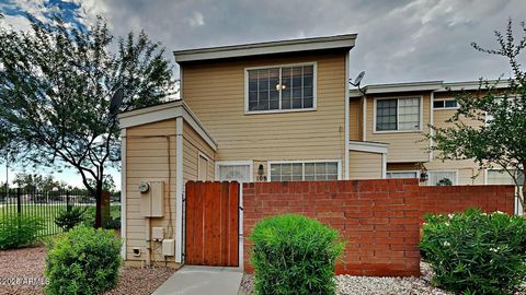 Beautiful condo in Mesa. Near I60/101 loop. This home is light and bright and all new flooring, new lighting, new ceiling fans, new stainless appliances,New refrigirator and washer/dryer,new interior paint,laundry inside, very private patio with stor...