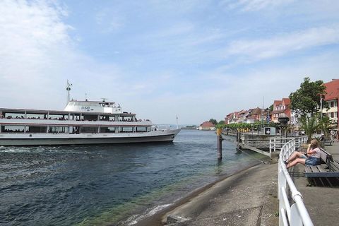 Smaakvol en comfortabel ingerichte vakantiewoning in het centrum van de historische binnenstad van Meersburg, omgeven door vakwerkhuizen, kleine straatjes en barokke gebouwen. Het appartement is een ideaal startpunt voor tal van activiteiten zoals bo...