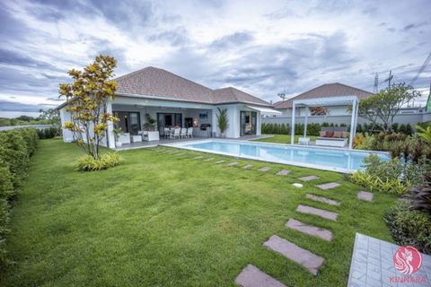 Introducing Mali Vista Mali Vista is the 13th development by Orchid Palm Homes, an award-winning developer with a proven track record of delivering good quality villas on time. They welcome clients’ input on the design and finishing of their property...