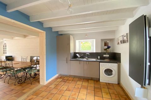 Rural ambience close to fantastic coastal landscapes (5 km). The former dairy is located in a quiet hamlet and was tastefully renovated in 2023. The spacious, sun-drenched living room with direct access to the terrace and the south-facing garden is p...