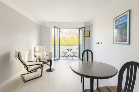 Appartement T2  46 m² + Terrasse 9,3 m²  1er étage