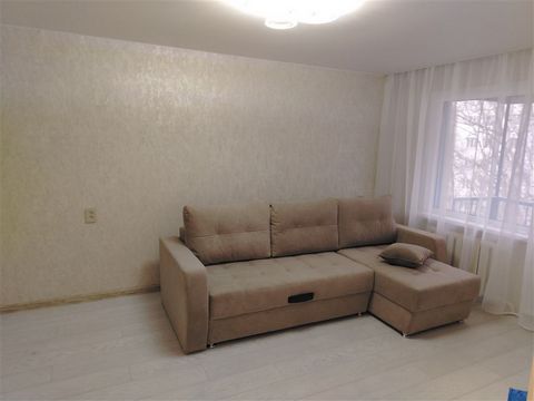 ID в ИМЛС: 47452114 Продам 1-комн. квартира ( г Пенза ул Карпинского 46). Дом: материал стен - панельный, вид дома - вторичка, этаж - 5, этажность - 5. Продаю уютную. теплую, однокомнатную квартиру на 5 этаже. В квартире сделан ремонт : установлены п...