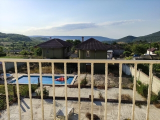 Price: €59.729,00 District: Balchik Category: House Area: 130 sq.m. Plot Size: 500 sq.m. Bedrooms: 3 Bathrooms: 2 Location: Seaside We are pleased to offer this 3 bedroom house, located in a nice village with shop, post office, bus stop and kindergar...