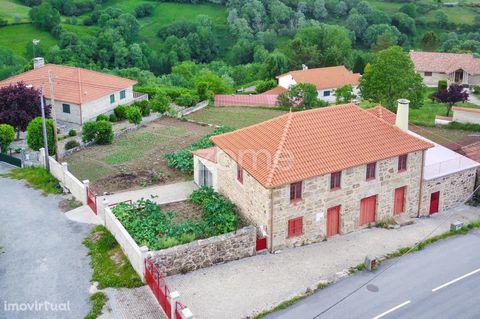 Property ID: ZMPT550890 Individual House T2 +3 in Pedra, in Covelães, Montalegre Individual House T2 +3 inserted in plot with 884.70 m2 and a gross construction area of 330.80 m2. Located in the village of Covelães, 15 minutes from montalegre village...